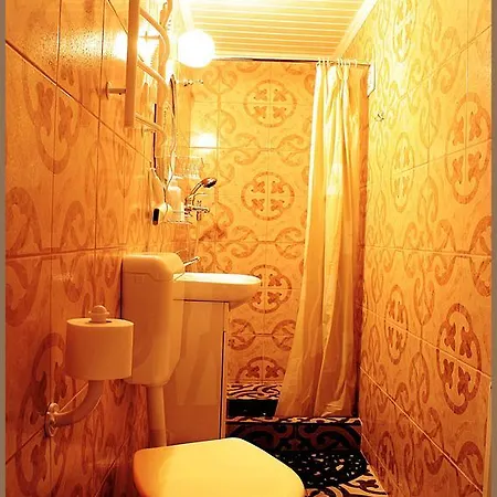 Gasthof White & Quiet Apartment House