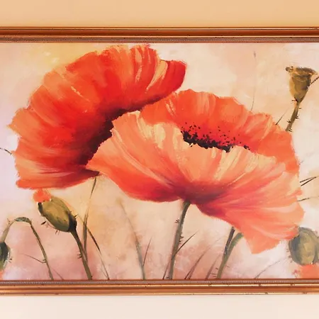 White & Quiet Apartment House Hévíz