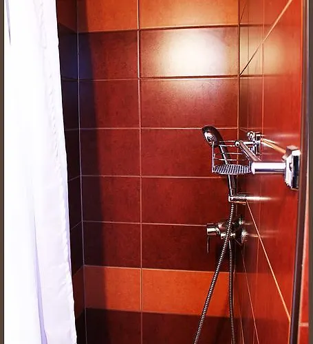 White & Quiet House Хевиз