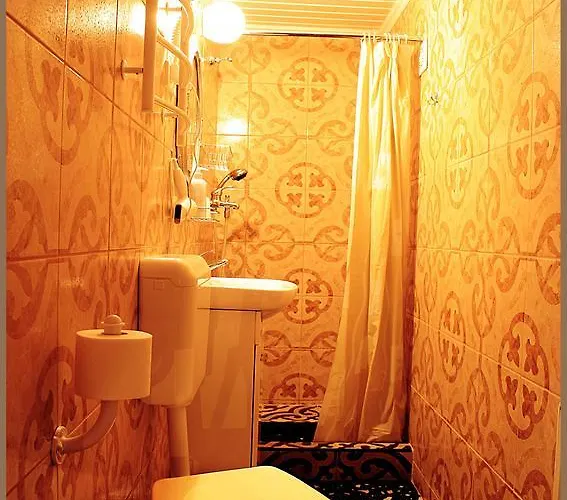 Πανσιόν White & Quiet House