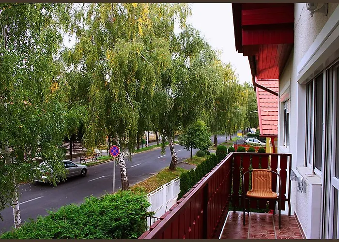 White & Quiet House 4* Хевиз