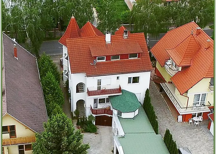 White & Quiet House 4* Хевиз