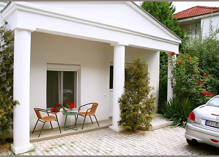 White & Quiet House Πανσιόν 4*