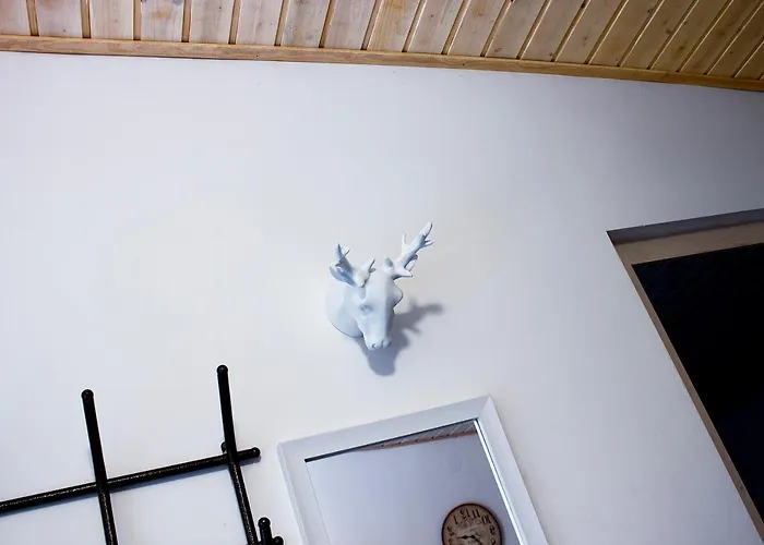 White & Quiet House Πανσιόν