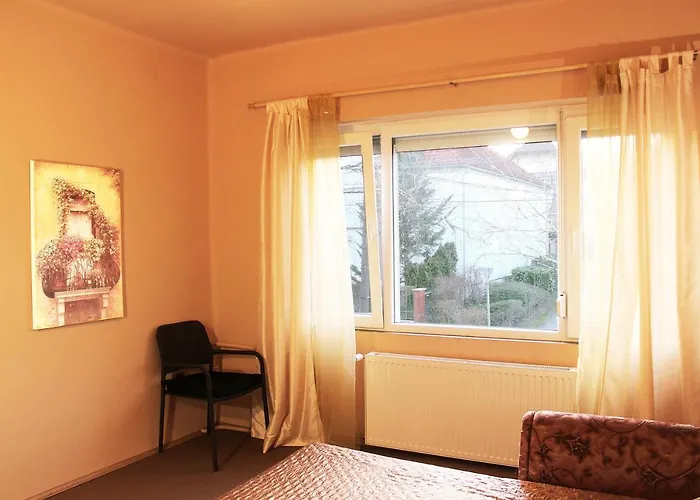 White & Quiet House 4*